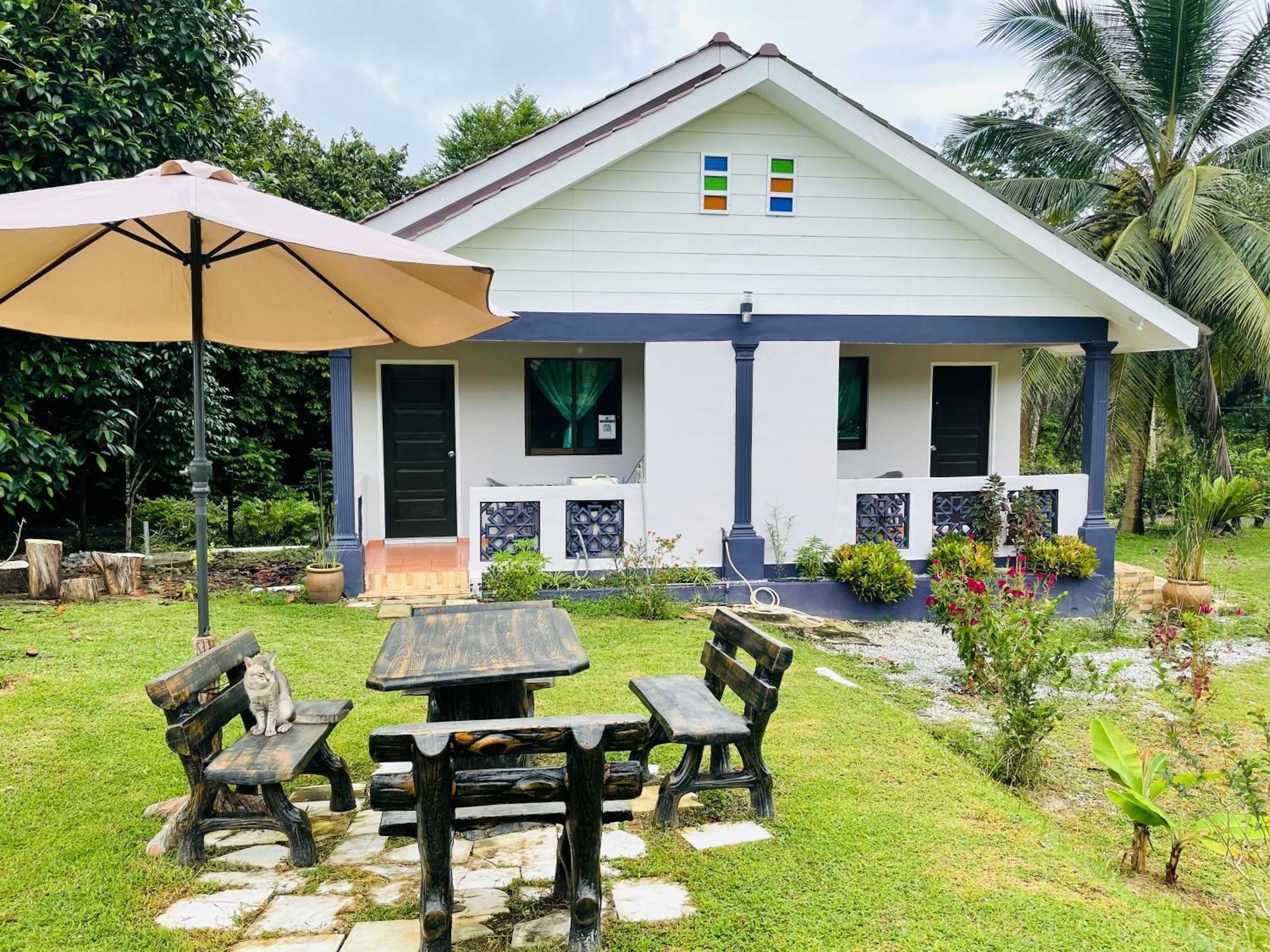 Kapal Terbang Guest House Langkawi Pantai Cenang  Zimmer foto