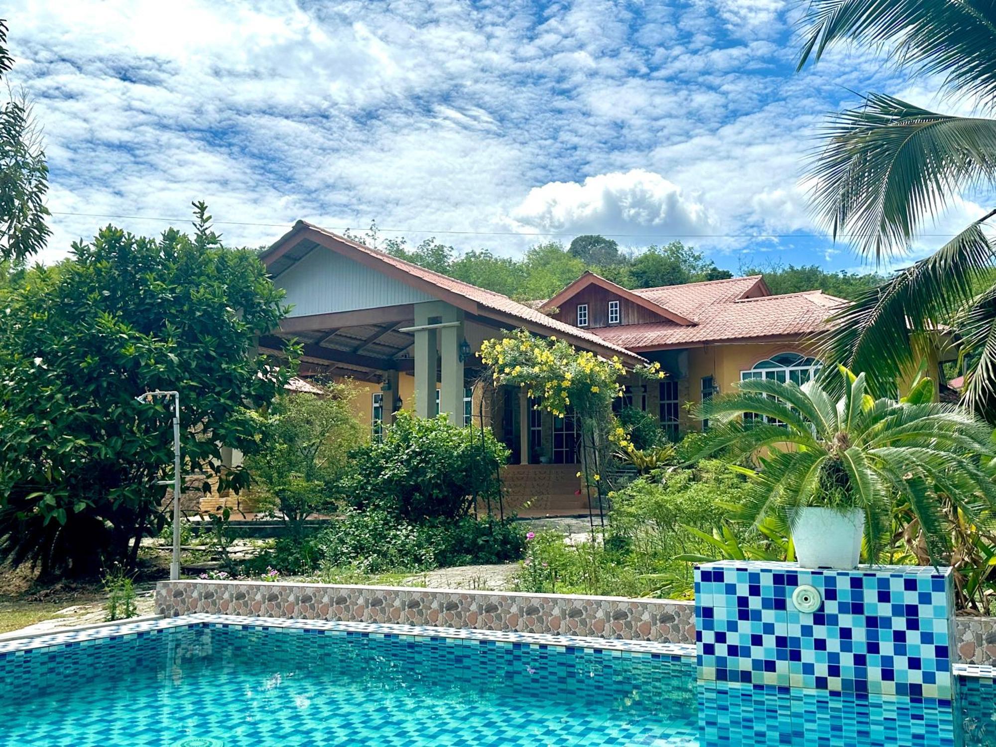 Kapal Terbang Guest House Langkawi Pantai Cenang  Exterior foto